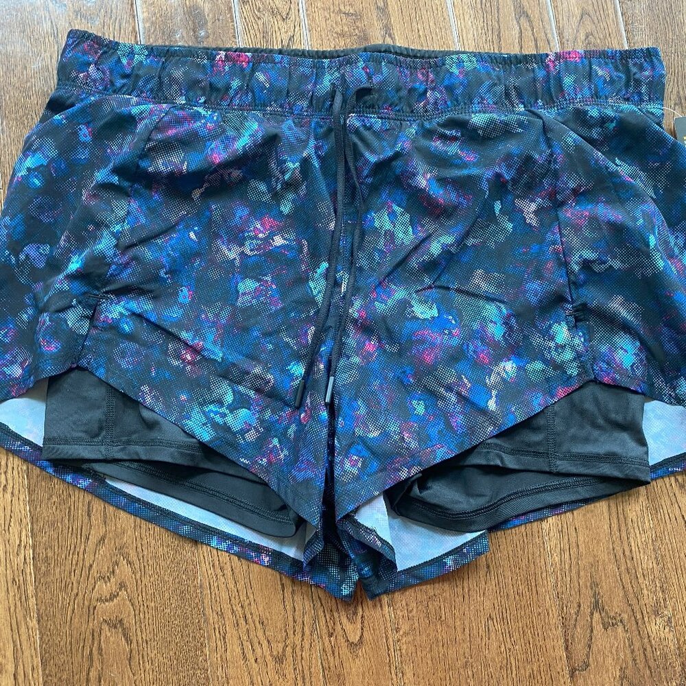 Avia multi color shorts XL